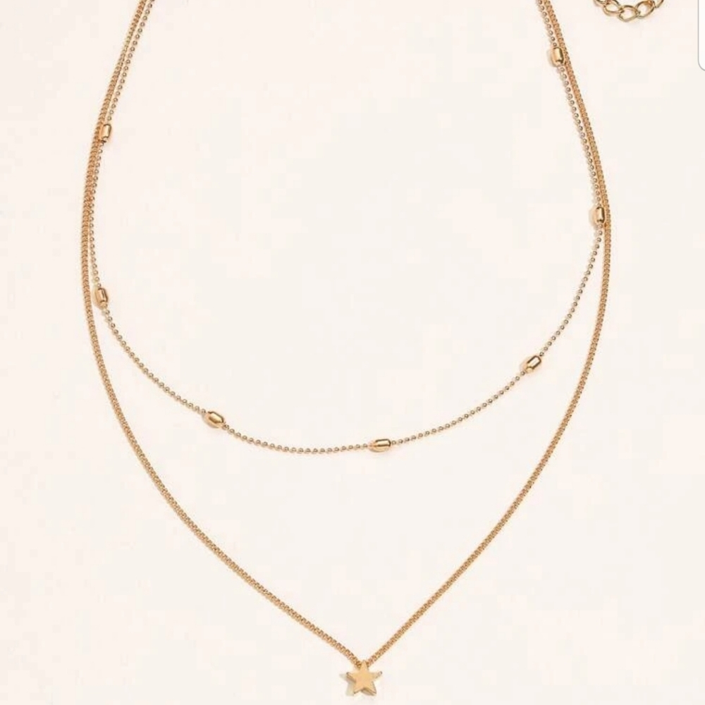 *Emilia* Star Layered Necklace - Picture 2 of 3